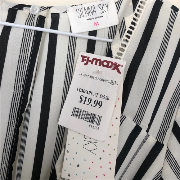 Women’s Jumpsuit - Picture 3 of 4